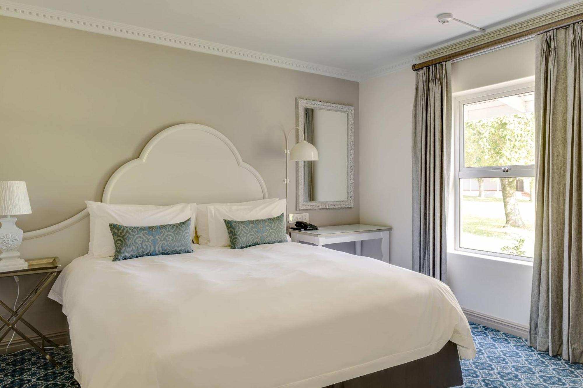 Protea Hotel By Marriott Cape Town Mowbray Exterior foto